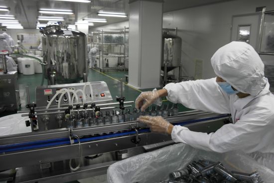 美麗保障專業(yè)護(hù)航 屈臣氏自有品牌與你一起成長